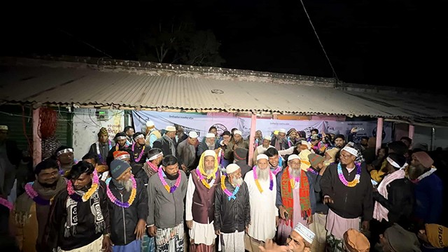 শিবগঞ্জে বিএনপি ছেড়ে জামায়াতে যোগ দিলেন ৬০ কর্মী