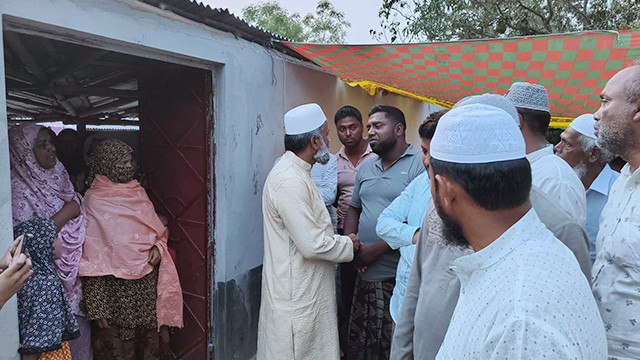 সড়ক দুর্ঘটনায় নিহতদের পরিবারে এমপি মিজানুর রহমানের সমবেদনা