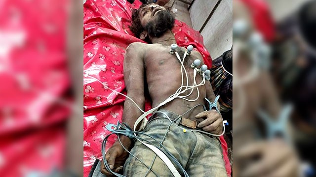 ভোলাহাটে চোর সন্দেহে গণপিটুনি দিয়ে হত্যা