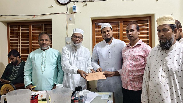 ছবি-আলোকিত গৌড়