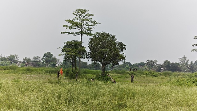 চাঁপাইনবাবগঞ্জ সীমান্তে পুশইনচেষ্টা ব্যর্থ, ২০ জনকে ফিরিয়ে নিল বিএসএফ