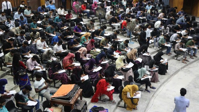 রাবি সায়েন্স ক্লাবের আয়োজনে বর্ণাঢ্য ফ্রেশার্স রিসেপশন অনুষ্ঠিত