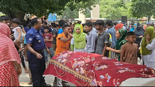 চাঁপাইনবাবগঞ্জে বন্ধুর ছুরিকাঘাতে যুবক নিহত