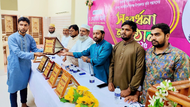 শিবগঞ্জ উপজেলার রাকসু প্রতিনিধের সংবর্ধনা দিল ছাত্রশিবির