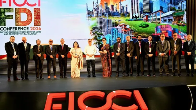 বাংলাদেশে বিনিয়োগ করুন, সরকার থাকবে আপনার পাশে: প্রধানমন্ত্রী