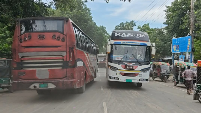 চাঁদা আদায় নিয়ে বিরোধ, ৯ ঘণ্টা পর বাস-ট্রাক চলাচল স্বাভাবিক
