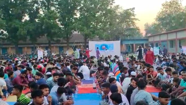রক্তের বন্ধনে দেবীনগরের আয়োজনে ইফতার মাহফিল অনুষ্ঠিত