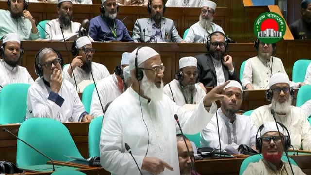 ইসলামী ব্যাংক ক্ষতিগ্রস্ত হলে অর্থনীতি ধসে পড়বে: ডা. শফিকুর রহমান