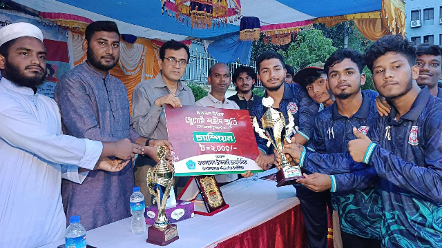 ছাত্রশিবির চাঁপাইনবাবগঞ্জ পলিটেকনিক শাখার উদ্যোগে জুলাই শহীদ স্মৃতি মিনি ক্রিকেট টুর্নামেন্ট সম্পন্ন