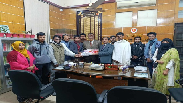 ছবিঃ আলোকিত গৌড়