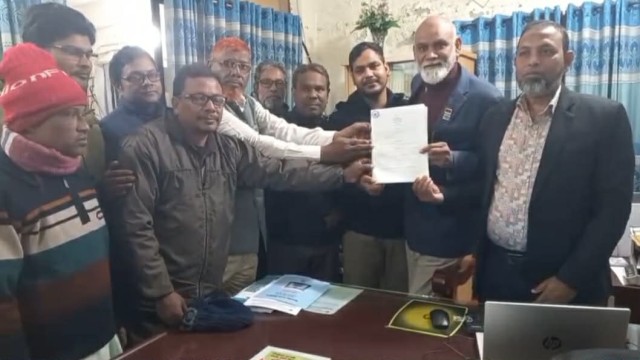 ছবিঃ আলোকিত গৌড়