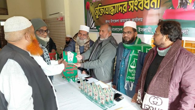 ছবিঃ আলোকিত গৌড়