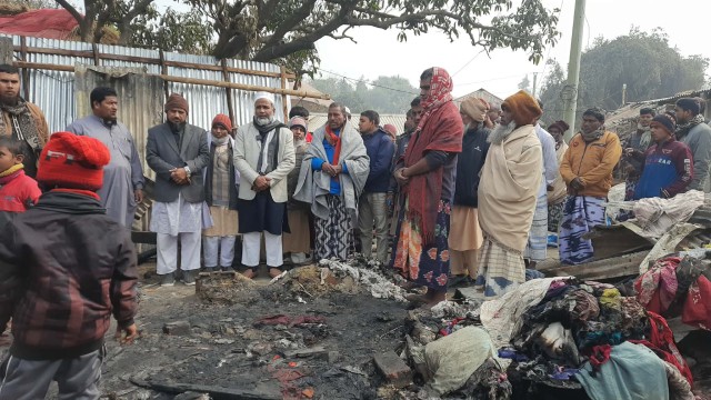 ছবিঃ আলোকিত গৌড়