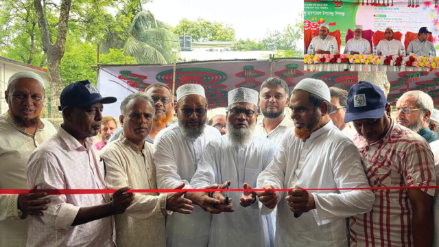 শিবগঞ্জে চক্ষু হাসপাতালের নতুন ভবনের উদ্বোধন করলেন এমপি ড. কেরামত আলী