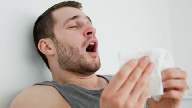 আবহাওয়ার হঠাৎ পরিবর্তনে বাড়ছে ঠান্ডা-সর্দি, ঘরোয়া উপায়ে মিলতে পারে স্বস্তি