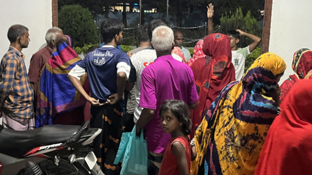 তিন কোটি টাকা আত্মসাতের অভিযোগ চাঁপাইনবাবগঞ্জে এনজিওর ৫ কর্মকর্তা-কর্মচারী আটক