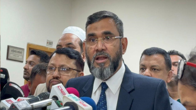 তফসিল ঘোষণার ৪৮ ঘণ্টার মধ্যে সরাতে হবে আগাম প্রচারসামগ্রী: নির্বাচন কমিশন