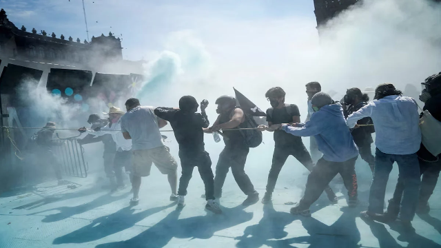 সহিংসতার বিরুদ্ধে ক্ষোভ: জেন-জি আন্দোলনে উত্তপ্ত মেক্সিকো