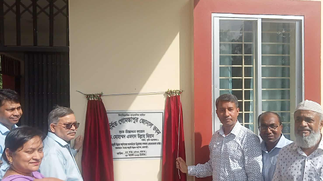 গোমস্তাপুরে বিএমডিএর বিভিন্ন প্রকল্প পরিদর্শন করলেন কৃষি মন্ত্রণালয়ের সচিব