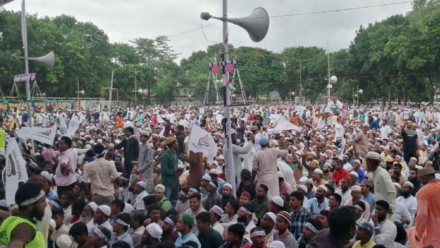 জামায়াতের জনসভায় জনতার ঢল, স্লোগানে মুখরিত পুরো এলাকা