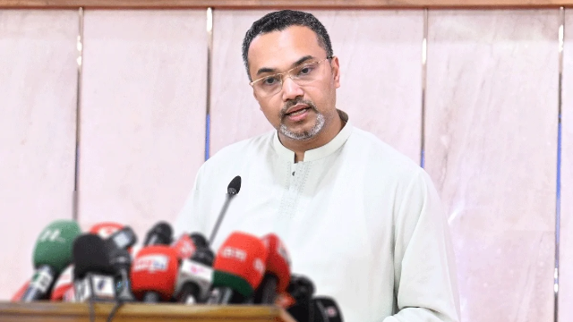 জুলাই থেকে শিক্ষার্থীদের স্কুল ড্রেস ও ব্যাগ বিতরণ শুরু: মাহদী আমিন