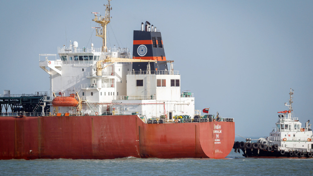 ভারতের কাছে তিন ট্যাংকার জাহাজ ফেরত চাইল ইরান