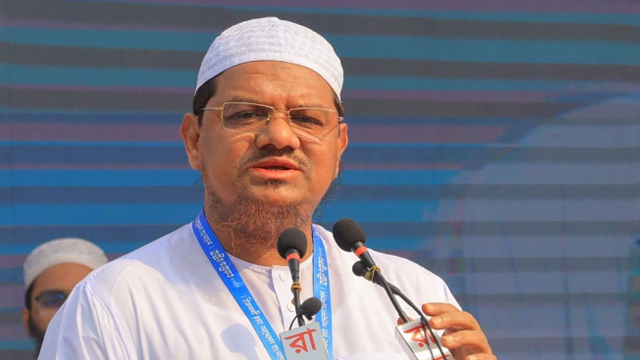 সচিবালয়ের অচলাবস্থা অশনি সংকেত: চরমোনাই পীরের সতর্কবার্তা