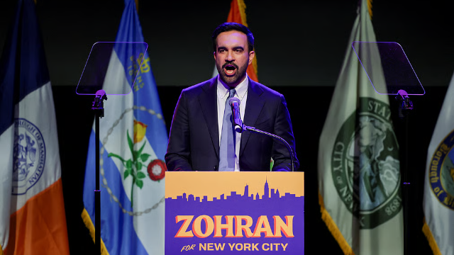 আমি জানি আপনি শুনছেন, আওয়াজটা বাড়ান: বিজয় ভাষণে ট্রাম্পকে মামদানি