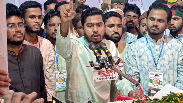 নির্বাচনের আগে জাতীয় পার্টিকে নিষিদ্ধের সিদ্ধান্ত নিতে হবে: নুর