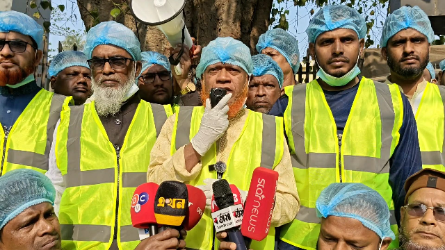 পরিষ্কার-পরিচ্ছন্ন নগরী গড়ার লক্ষ্যে অভিযান শুরু করেছেন নূরুল ইসলাম বুলবুল