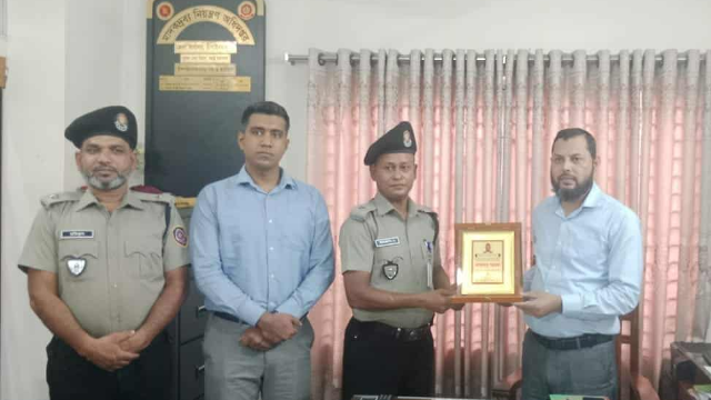 মাদকদ্রব্য নিয়ন্ত্রণ অধিদপ্তরের কর্মকর্তাদের সাথে জেলা প্রশাসকের মতবিনিময় সভা