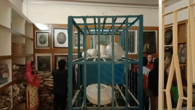 অযত্নে অবহেলায় শতবর্ষ ধরে তালাবদ্ধ রাজশাহী কলেজ জাদুঘর