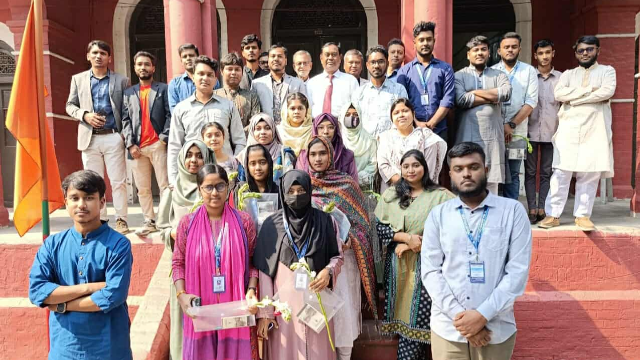 আরসিআরইউ’র নবীন বরণ অনুষ্ঠিত