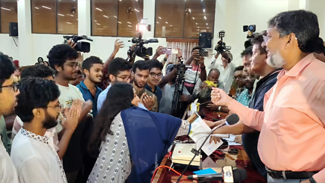 রাজশাহী বিশ্ববিদ্যালয়ে রাকসু ও সিনেট ছাত্র প্রতিনিধি নির্বাচনে লটারিতে ব্যালট নম্বর বরাদ্দ