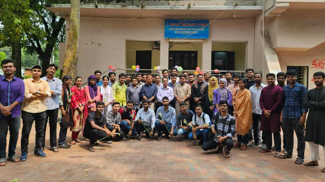 জাঁকজমকভাবে নবীনদের বরণ করে নিলেন রাবি প্রেসক্লাব