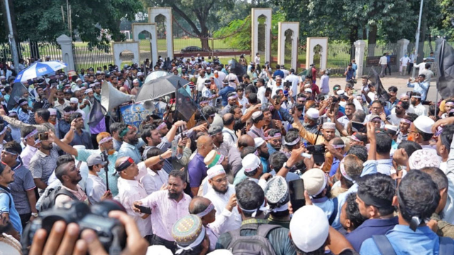 বাড়িভাড়া ২০ শতাংশ বৃদ্ধির দাবিতে এমপিওভুক্ত শিক্ষকদের নতুন কর্মসূচি ঘোষণা