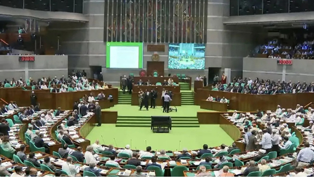 ‘আওয়ামী লীগ আমলে বিসিএসে নিয়োগে দলীয়করণের বিষয়ে ব্যবস্থা নেওয়া হবে’