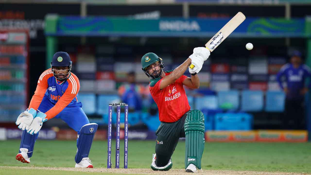 টি-টোয়েন্টিতে আলো ছড়িয়ে ওয়ানডেতেও ডাক পেলেন সাইফ