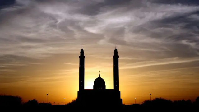 যা নেওয়া হারাম, তা দেওয়াও হারাম—ইসলামের অর্থনৈতিক শিক্ষা