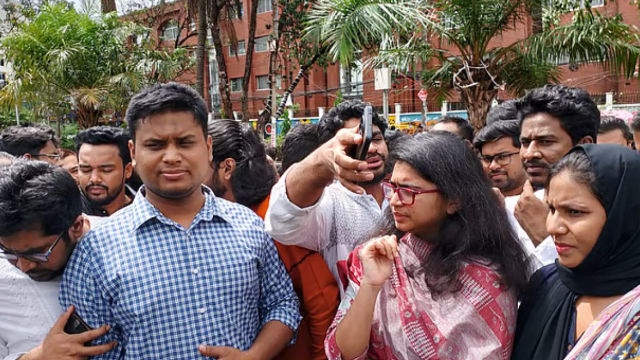 গণঅভ্যুত্থানের প্রতিনিধিত্ব করছেন উপদেষ্টারা, এনসিপির নয়: হাসনাত আবদুল্লাহ